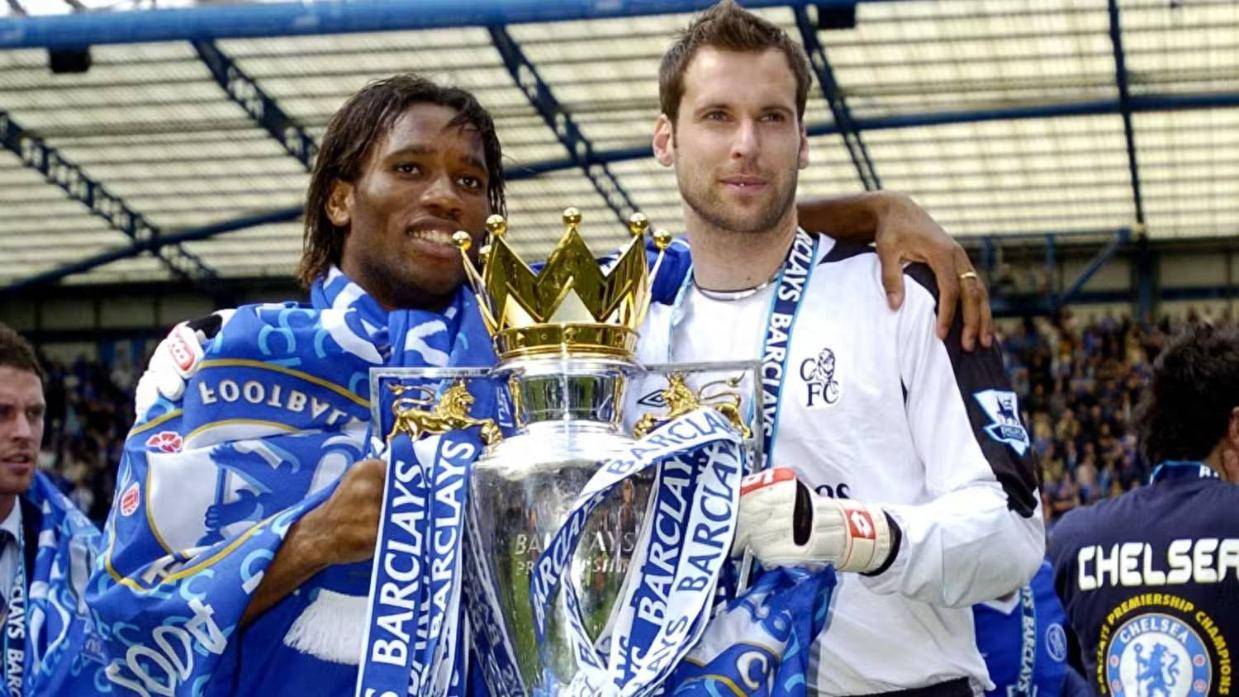 德罗巴选出的最佳阵容震撼！切赫到罗纳尔多，无敌组合谁与争锋？